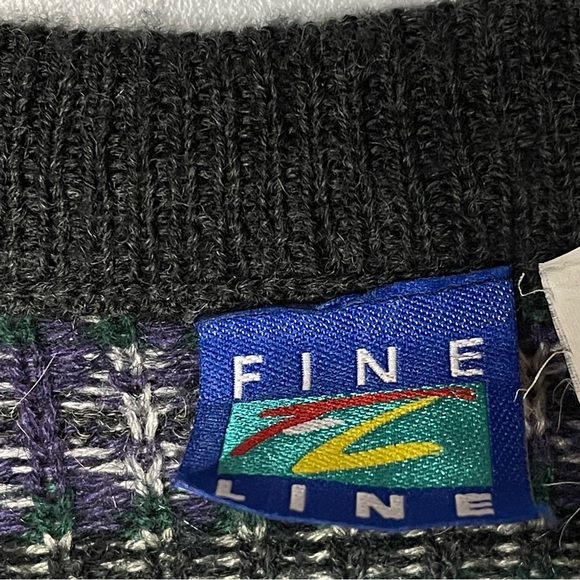 Vintage Soft Knit Grandpa / Dad Cabincore V Neck Sweater Vest - Picture 8 of 8